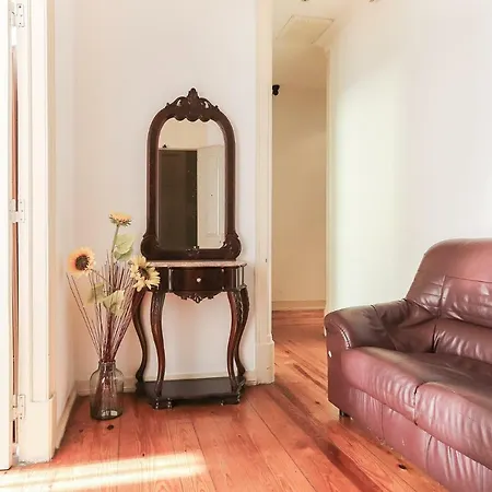Ledi's Housing * Лиссабон