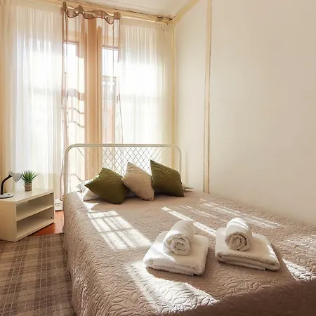 Ledi's Housing * Lizbona